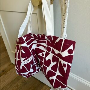 Red and White Women's Tote Bag